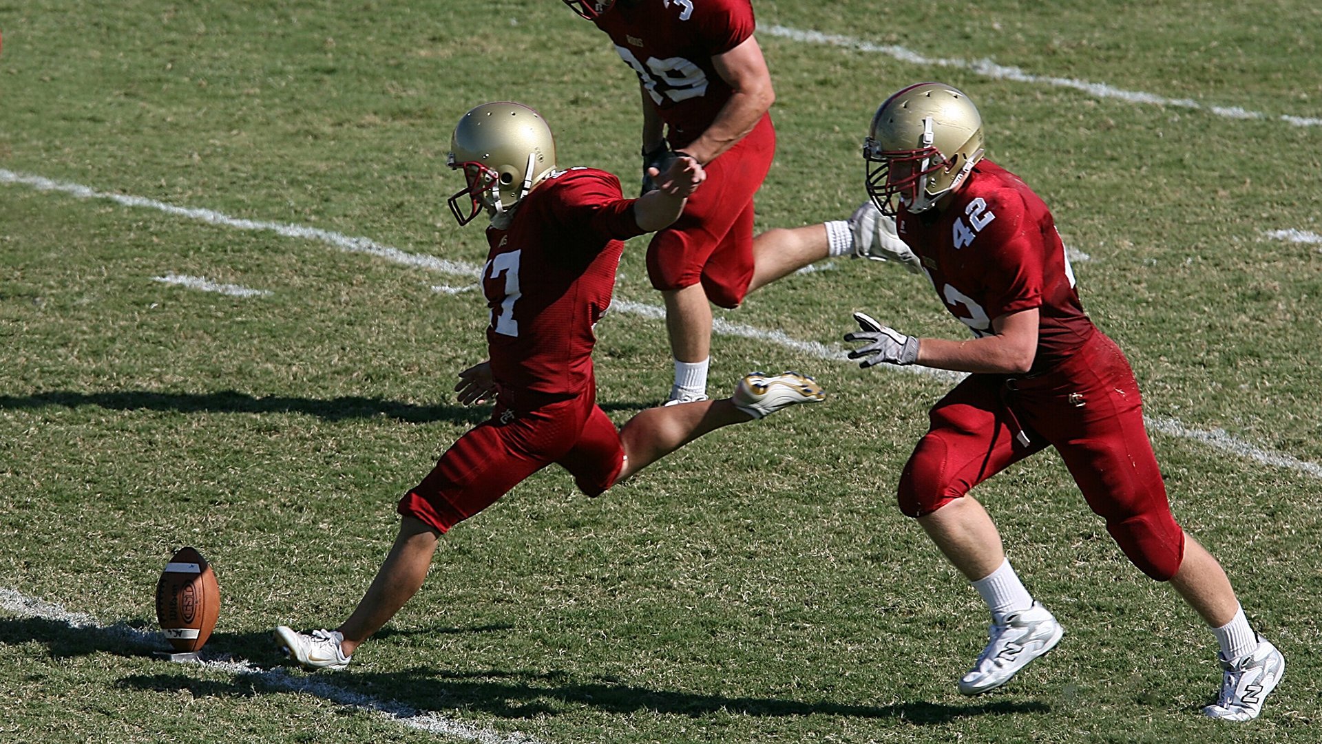 _快船队整体战术配合默契,连胜不断_,快船队的比赛